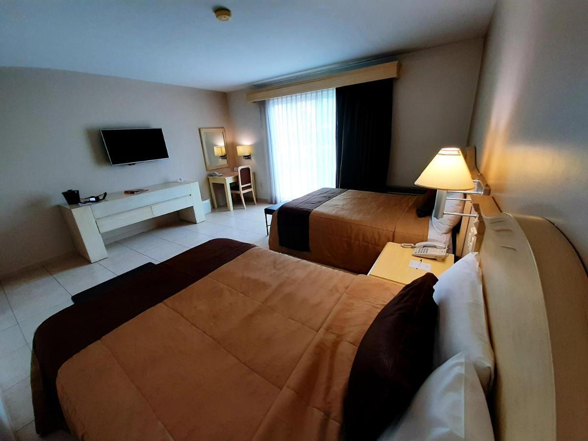 Hotel Real De Minas Bajio Леон Экстерьер фото